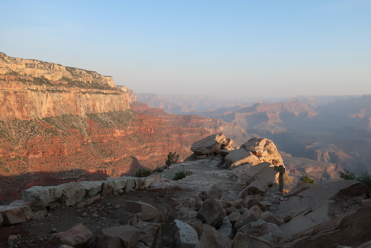 hiking the grand canyon