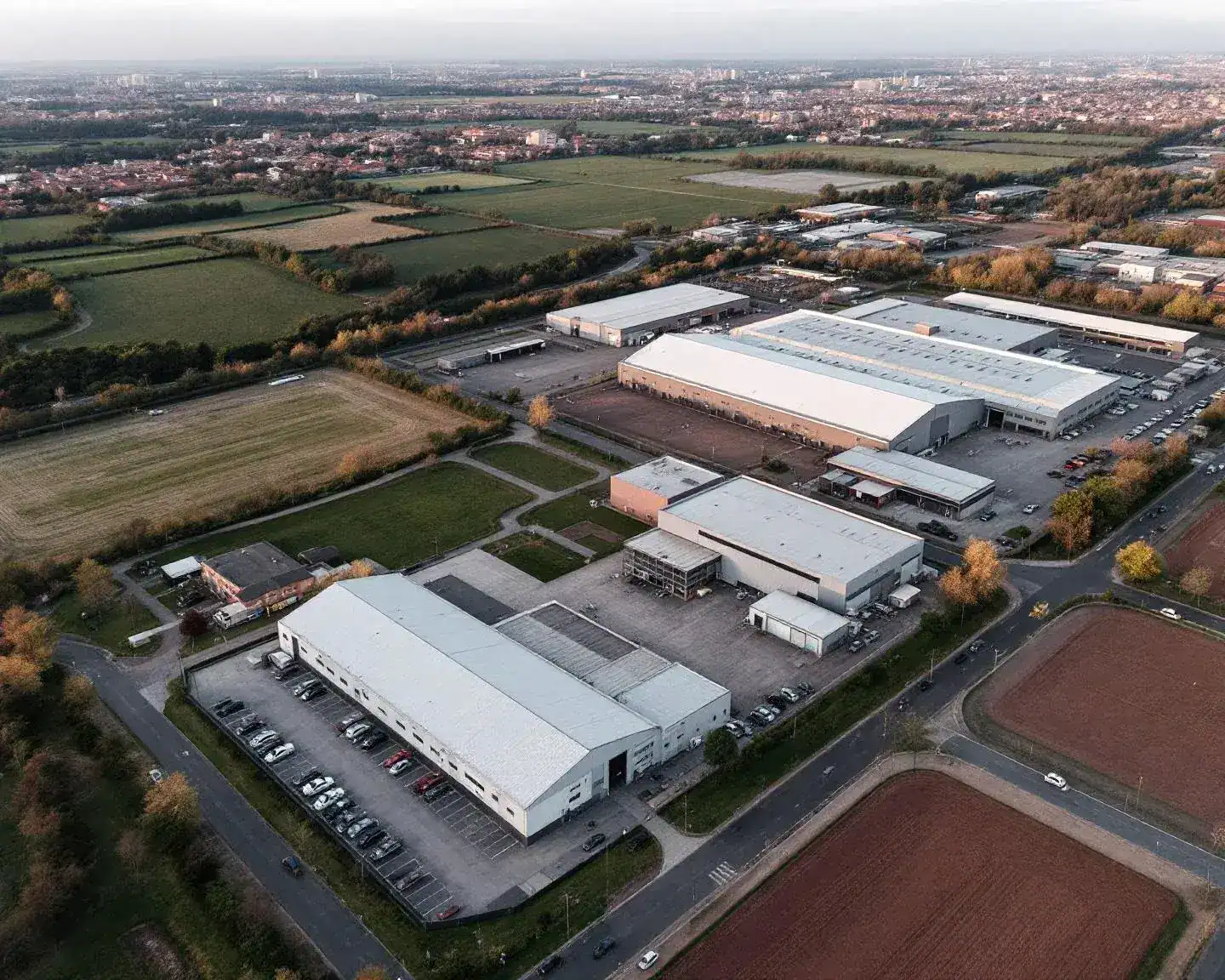 Fotografía aérea del Polígono Industrial Las Hervencias en Ávila para comunicación empresarial
