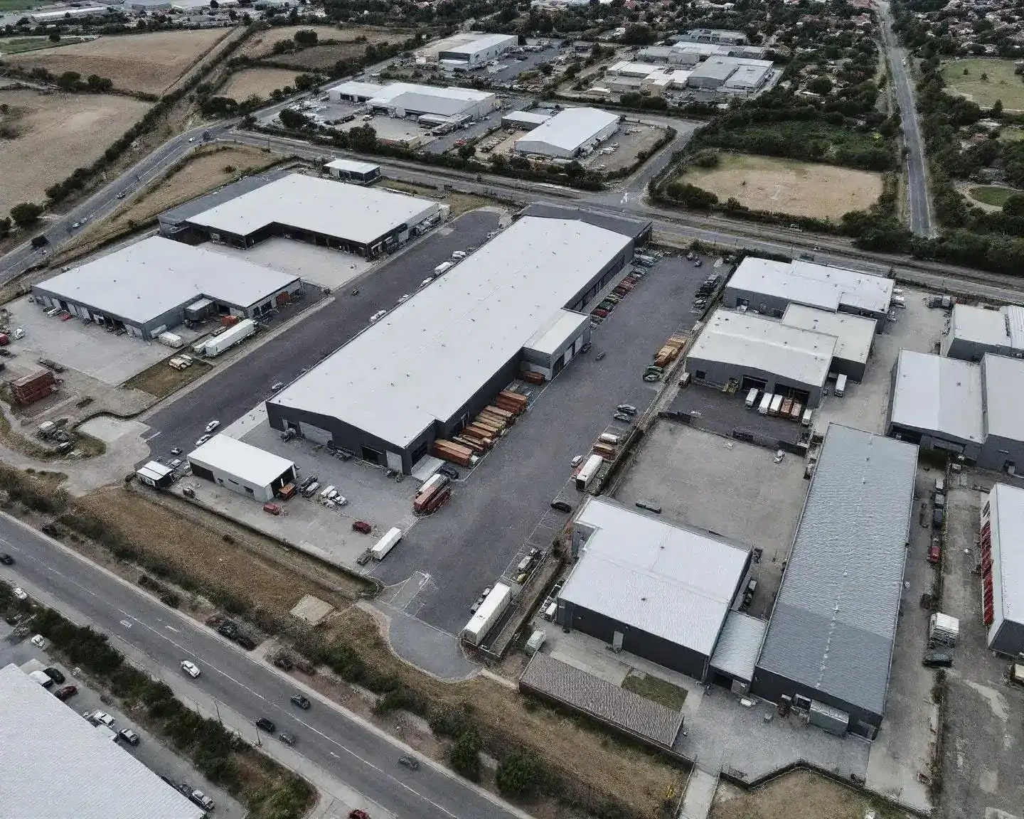 Vista aérea del Polígono Industrial Larache en Ciudad Real para vídeos corporativos
