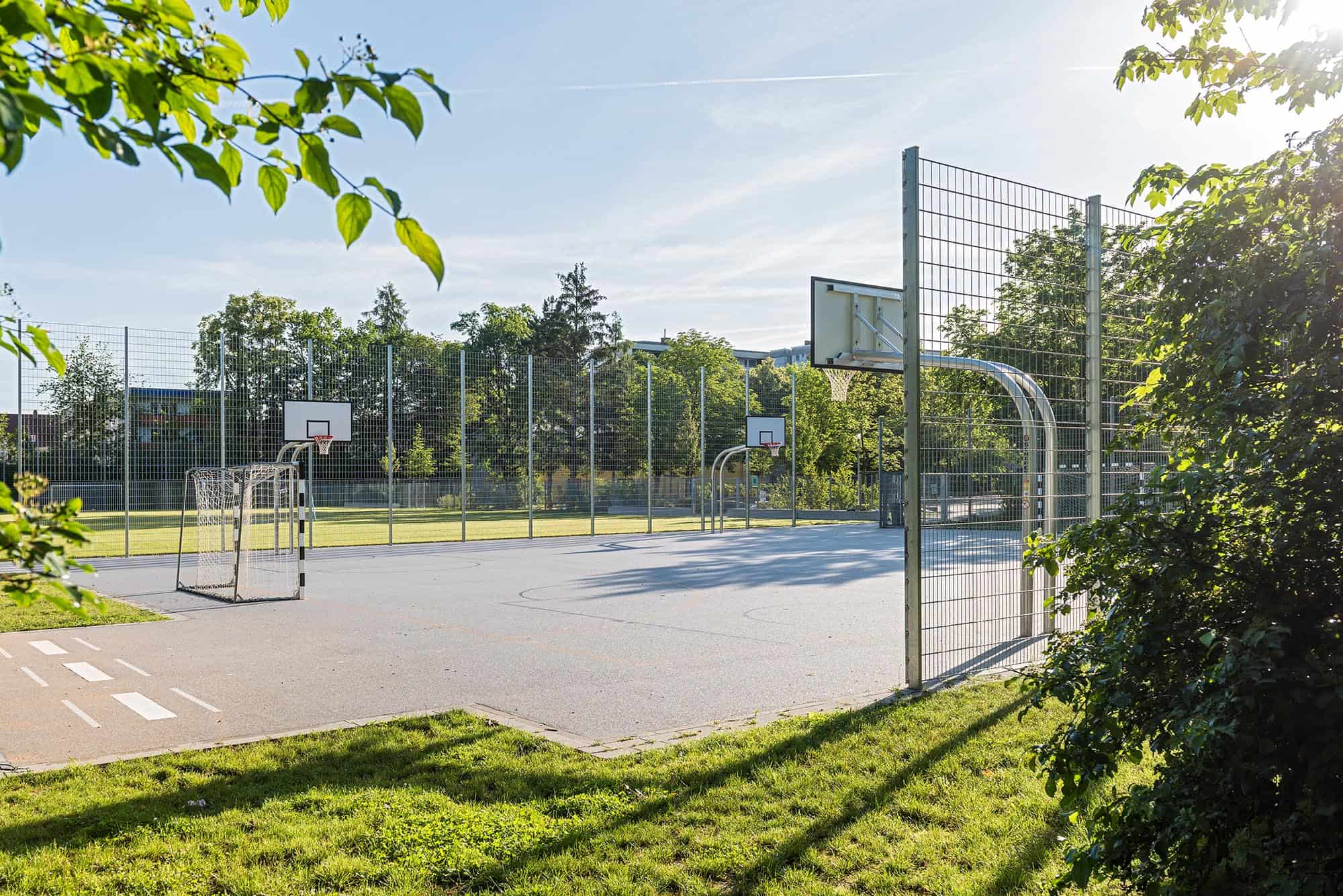 Bild: Neugestaltete Grundschule Camerloherstraße Foto: Johann Hinrichs Photography