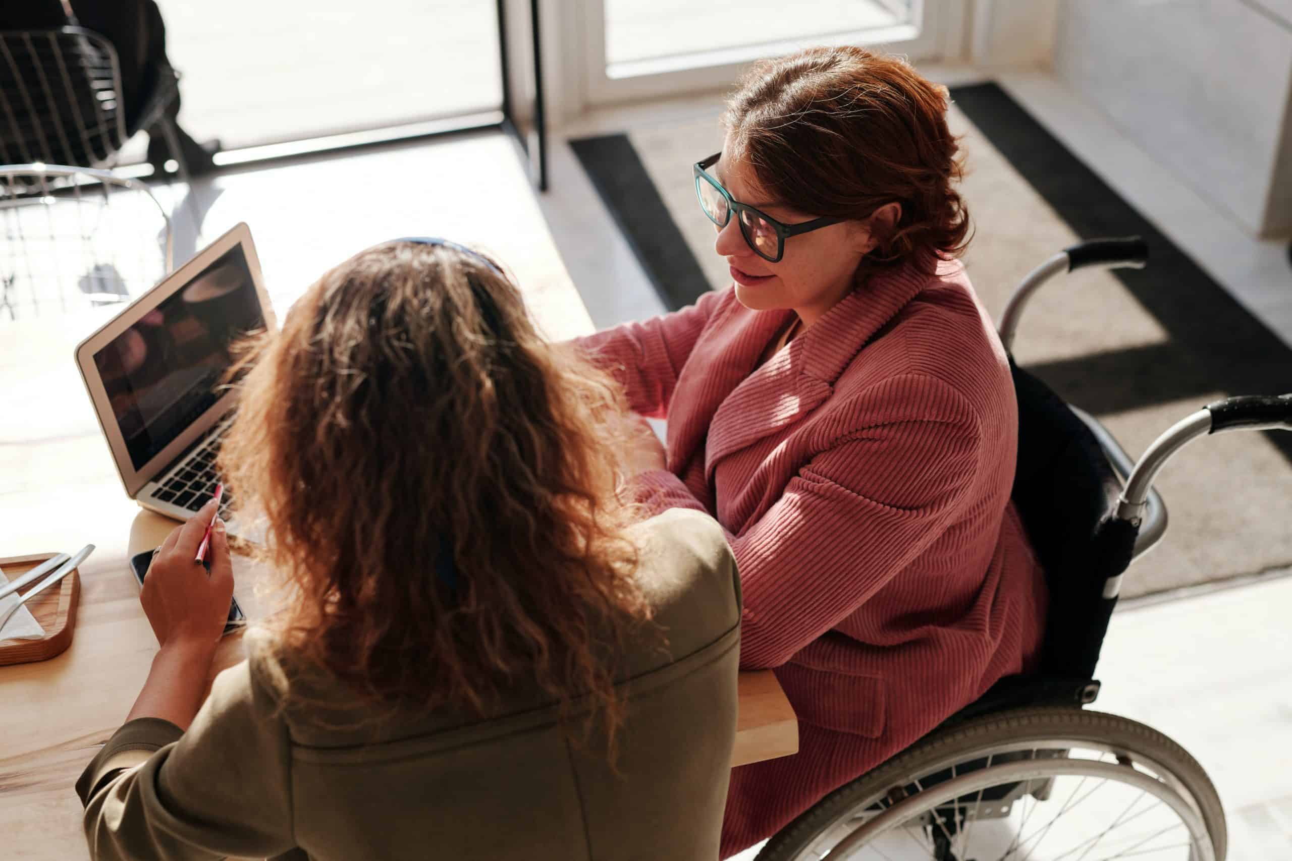 Inclusion Professionnel Handicap Aide - Pexels - marcusaurelius