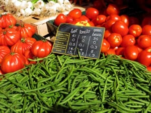 Healthy vegetables with nutritional information