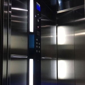 DISPLAYS1