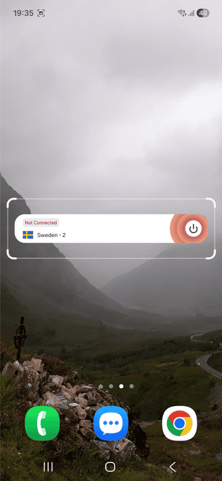 Android home screen showing the ExpressVPN widget.