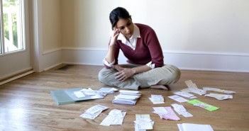 how to live within your budget manage your money not go broke while studying abroad finance money tuition fee education foreign mba abroad college student expenses spending save more spend less as student school