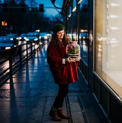 las w bańce w dłoniach