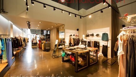 den chieu sang shop thoi trang