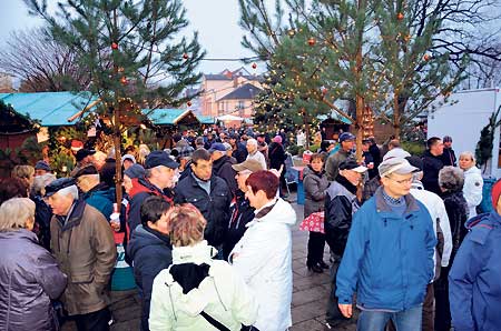 Geschenke aus Guben zum Fest auf dem Weihnachtsmarkt am 12.12.