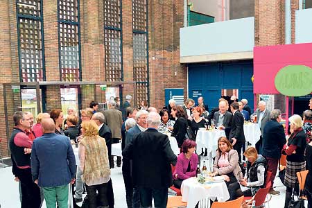 Brandenburger Frauenwoche: Herausforderungen im Alltag annehmen