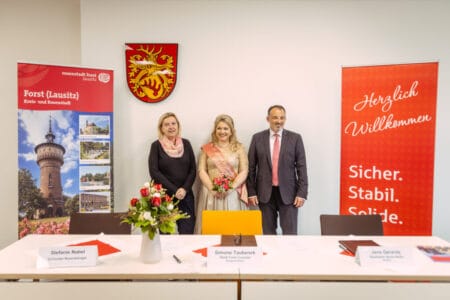 Sparkasse unterstützt Forster Rosenkönigin