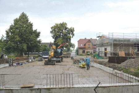 Grundsteinlegung in Graustein