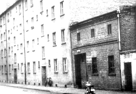 Guben: Zwei Schichold-Kasernen gegenüber