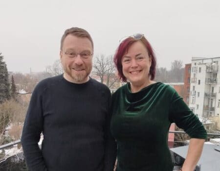 Glücksbotin Mandy Sprejz spricht über das Glück mit dem Forster Gerald Martin Zimmer