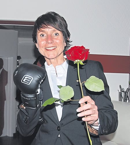 Cottbuser Rathausspitze jetzt fast komplett