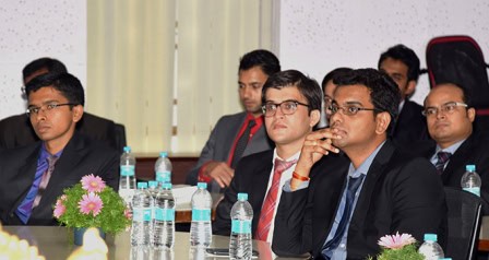 IIM B IIM Bangalore One year MBA EPGP 1 yr executive MBA full time 2015 Class launch average GMAT work experience average age school marks class profile eligibility