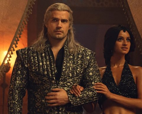 Henry Cavill and Anya Chalotra in 'The Witcher'