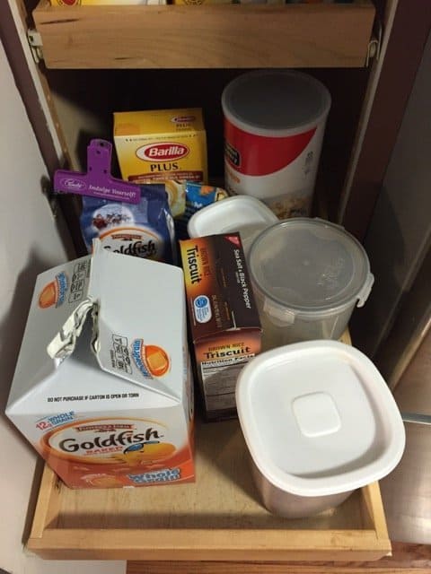 organizing-kid-snacks