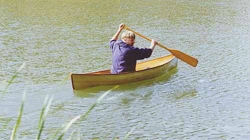 Rushton Wee Lassie: 12lbs How to build a lightweight canoe: storerboatplans.com