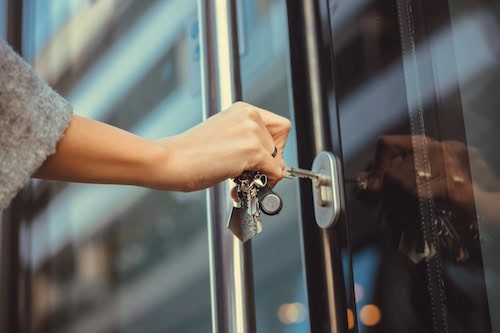 Unlocking a Door Lock with Key Unlocking a Door Lock with Key