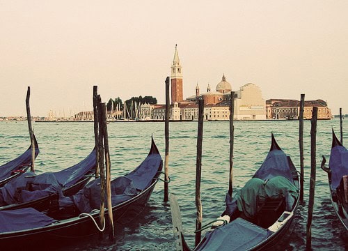 Romantic Vacation Ideas in Venice Italy. Travel tips by LivingLocurto.com