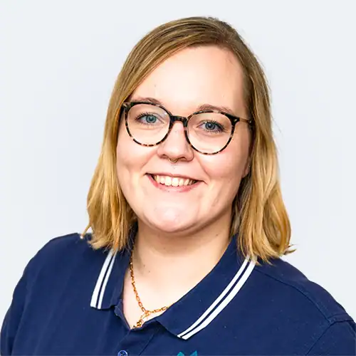 Yovana Vaegler-Behrens Stellv. Geschäftsleitung B. Sc. Naturheilverfahren Entspannungspädagogin TMX Coach Kinesiologie Taping angehende Heilpraktikerin