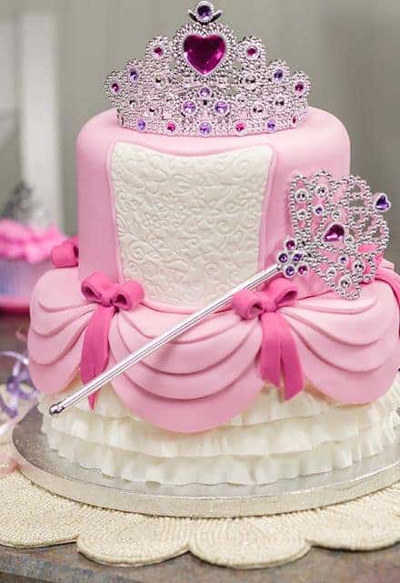  Inspiring princess cakes for a royal princess party! Cute birthday cake ideas for girl birthday party theme or the princess in your life. 