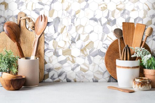 Prestige Recycled Glass Calacatta Gold Hexagon Room