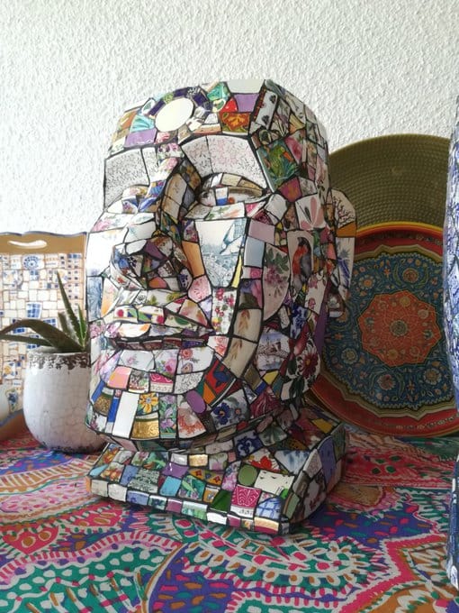 Cache pot "Fleurs & oiseaux" - Mosaïque Picassiette sur fibre de verre.  by Sandrine Régaré