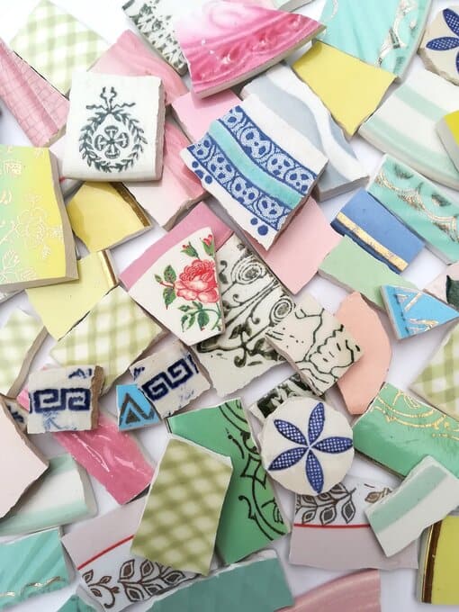 TESSELLES DASSIETTES COULEURS PASTELS