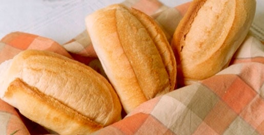 COMO FAZER MASSA DE PÃO CASEIRO - RECEITA E MODO DE PREPARO