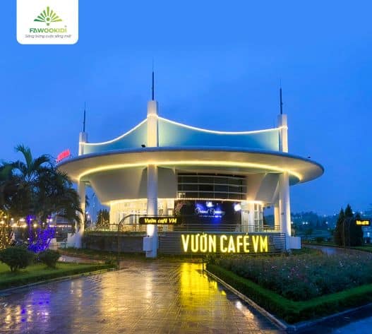 VM Coffee sau khi được lắp đặt đèn LED chiếu sáng