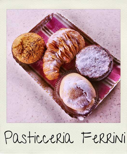 Dove mangiare in Maremma: I pasticcini della Pasticceria Ferrini di Orbetello