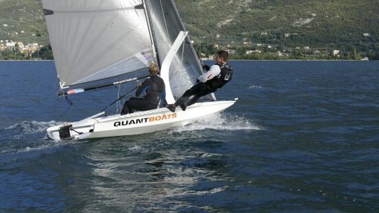 quant 17 in non foiling mode needs trapeze and hiking to hold it up - foiling week 2018