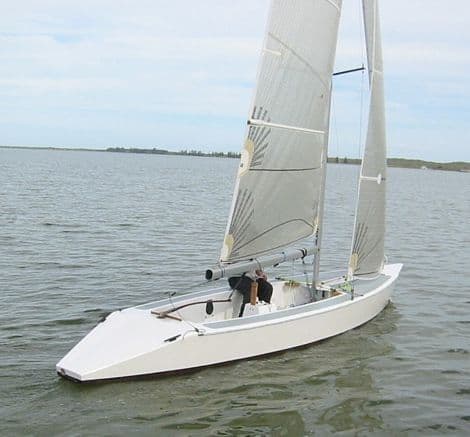 Fracional setup looks good. Turning a slow boat into a quick raceboat by optimising keel rig and hull. The Orange Boat Project: storerboatplans.com