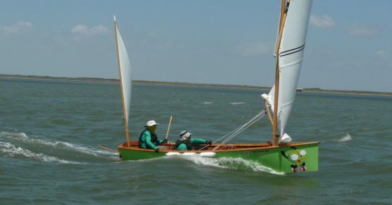 Goat Island Skiff - Texas 200 mile event. Wooden boat plan for raids and expeditions Storerboatplans.com