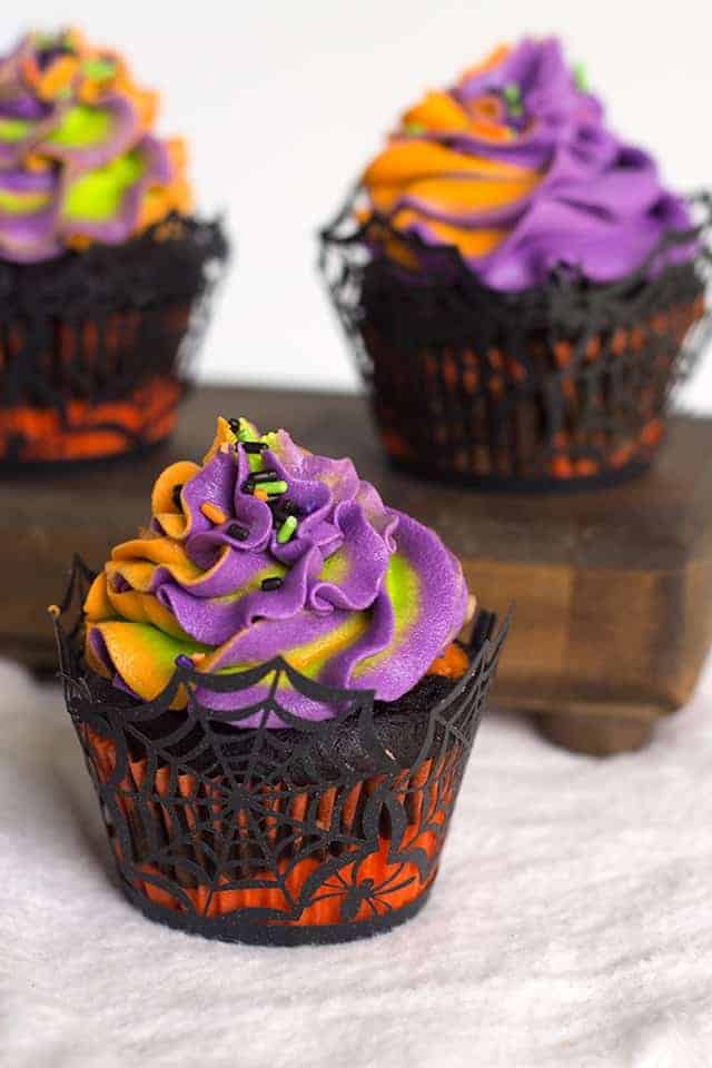 halloween swirled cupcakes