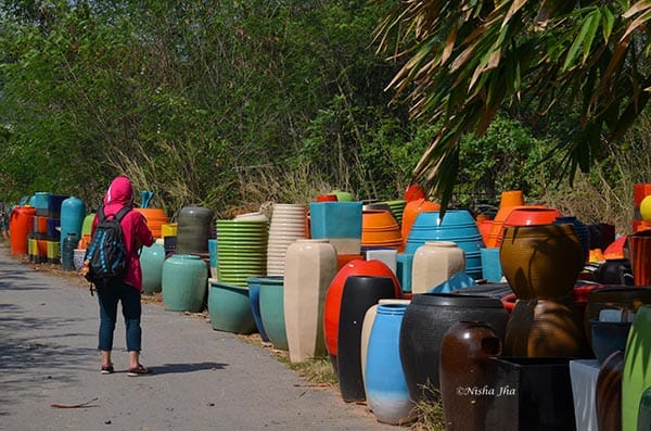 Ratchaburi dragon water jar ceramic factory