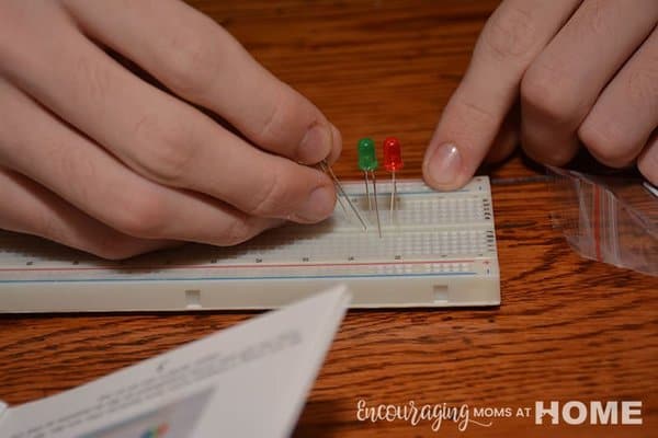 installing-led-lights-to-breadboard