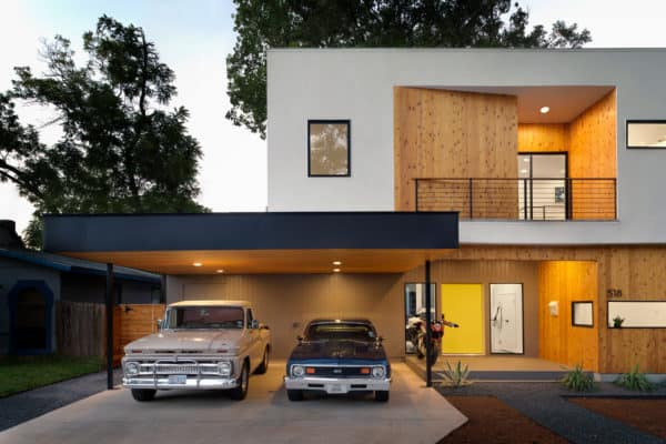 support wide carport with tiny posts for a contemporary front of house appeal