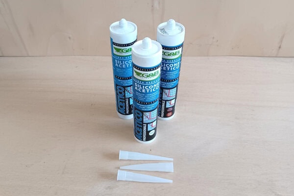 Silicone Acetico per interni ed esterni, professionale, adatto per i sanitari ed i climi freddi GeB 280ml