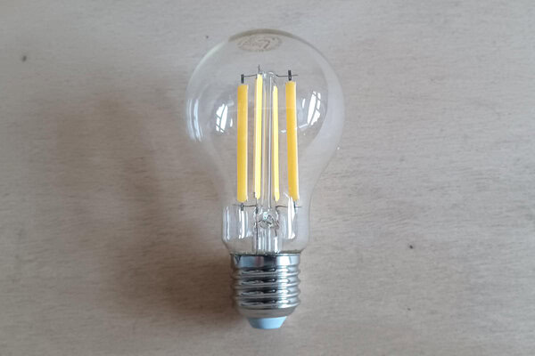 Lampadina LED Shot 10,5w E27 1521Lm - forma a goccia - immagine 2