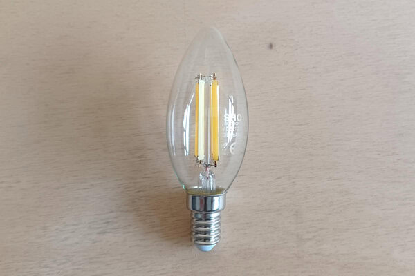 Lampadina LED Shot 6w E14 806Lm - forma a oliva - immagine 2