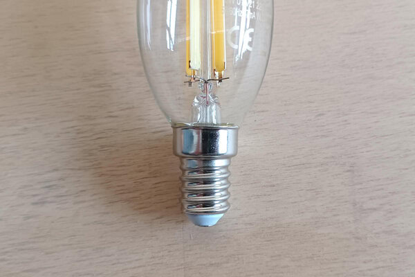Lampadina LED Shot 6w E14 806Lm - forma a oliva - immagine 3