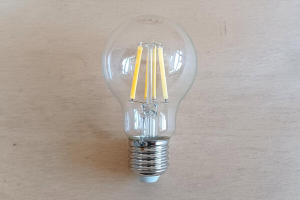 Lampadina LED Shot 7w E27 806Lm - forma a goccia - immagine 2