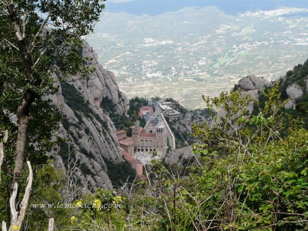 view from upper hill montserrat @lemonicks.com