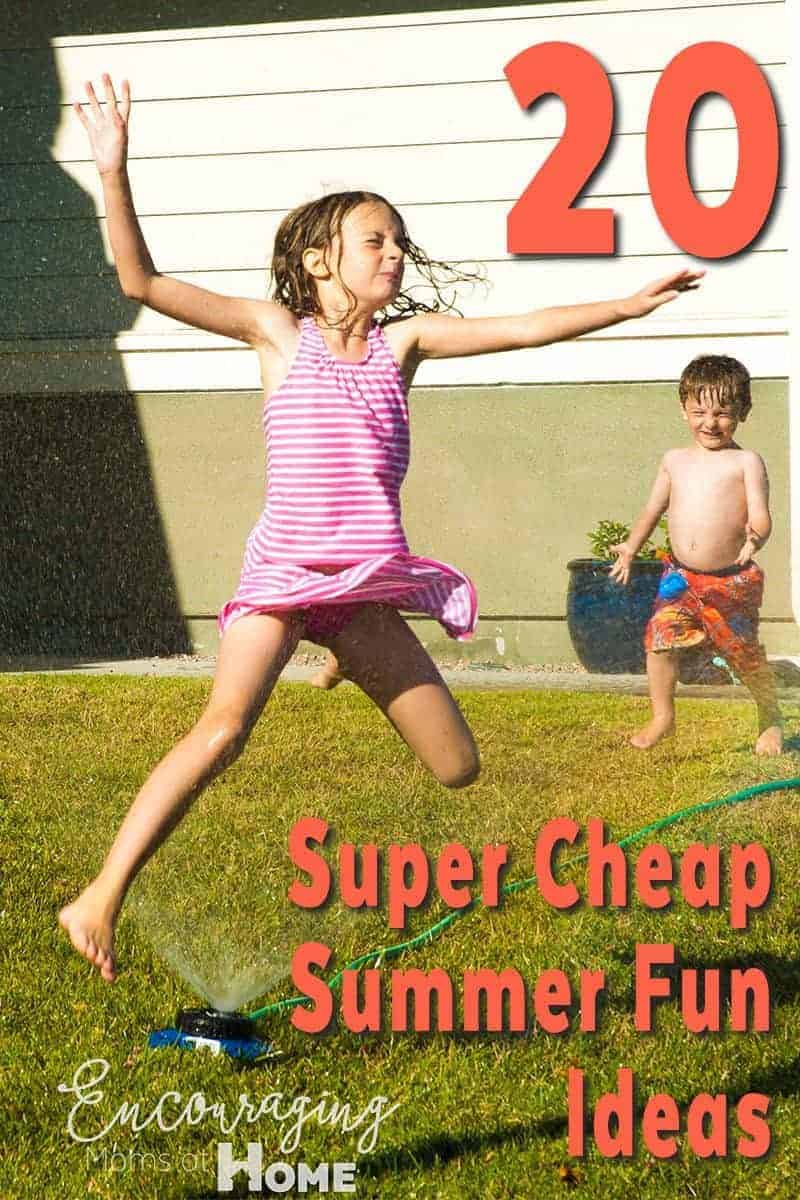 Looking for a way to have fun this summer?  Take a look at 20 of our favorite cheap summer fun activities.