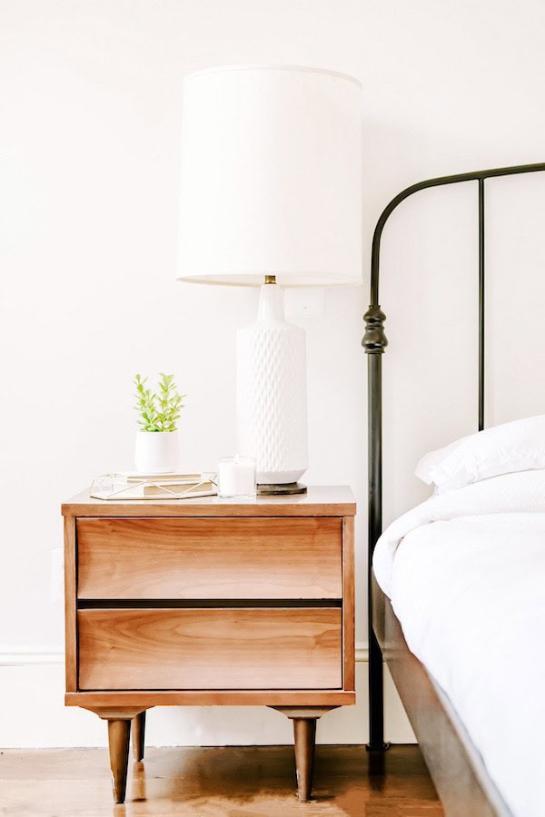 How to Organize your Nightstand: Bedroom Organizing Tips - Streamlined ...