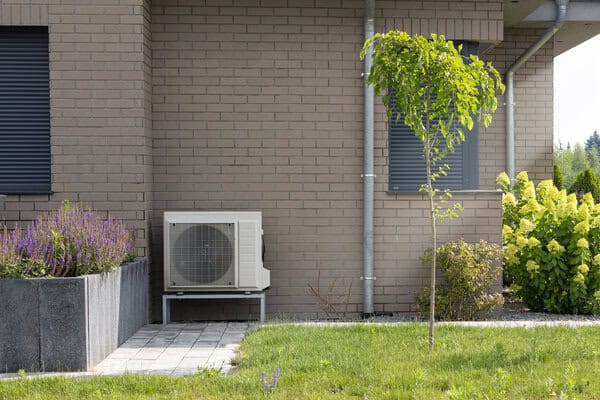 New England’s bet on heat pumps: a $450 million push toward cleaner, cheaper home heating