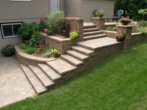 curved and tiered retaining walls are utilized as planters