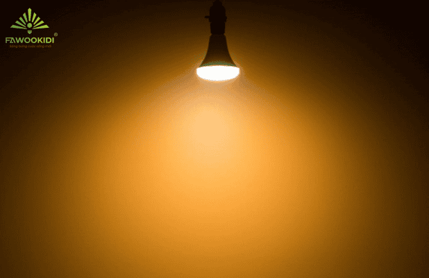 đèn LED ánh sáng vàng